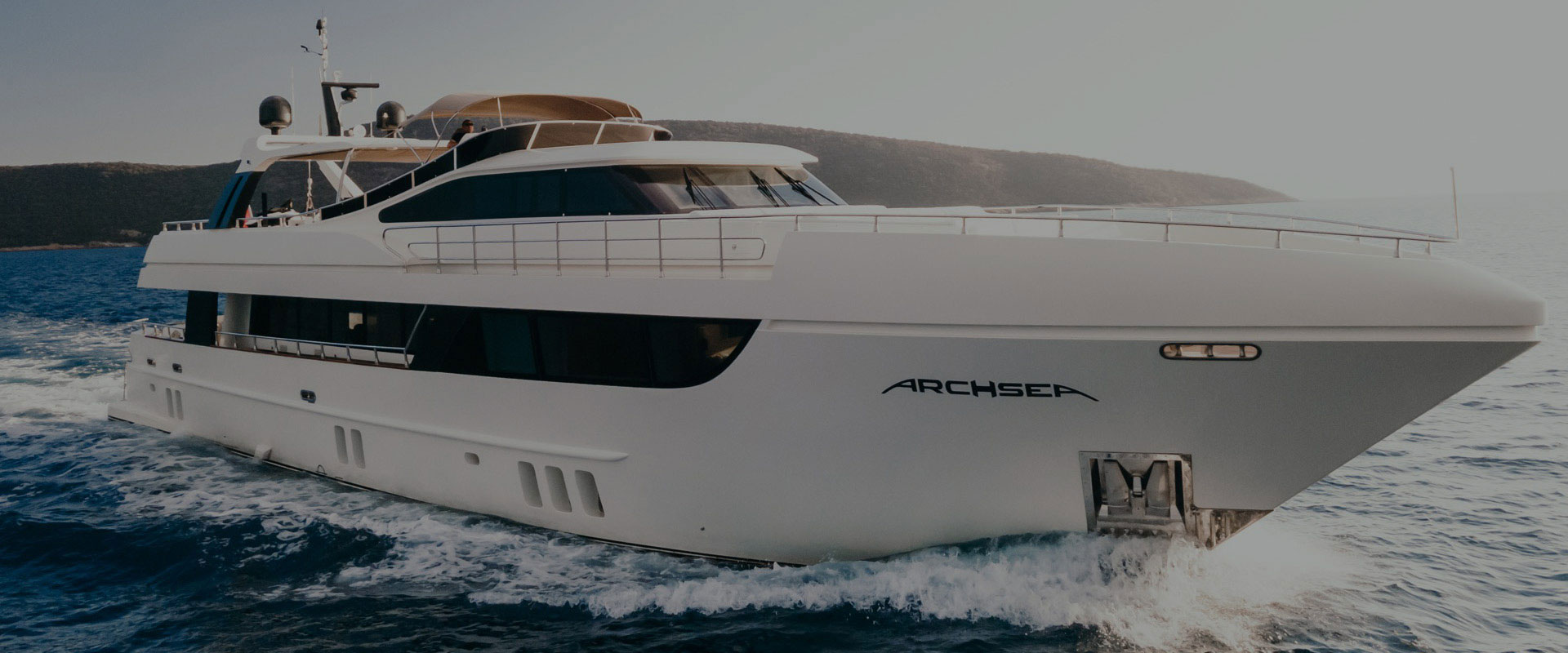 We provide luxury yacht rental services to Akvaryum, Cennet, Suluada, and Sazak bays with our Azimut boats in Antalya and Bodrum. Book now for an unforgettable holiday experience